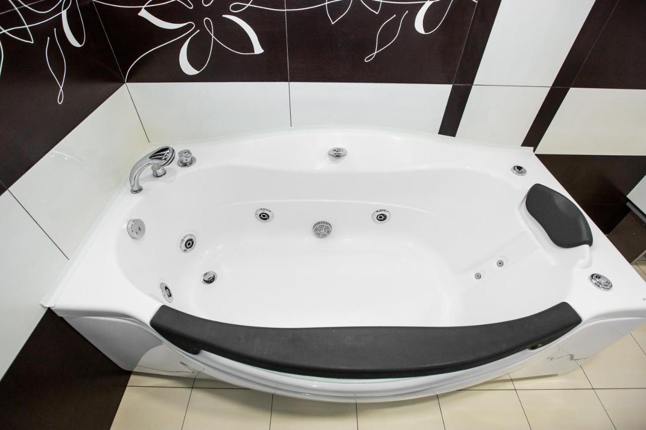 Brand New Relaxing Place In Nice Neighbourhood Lviv Luaran gambar