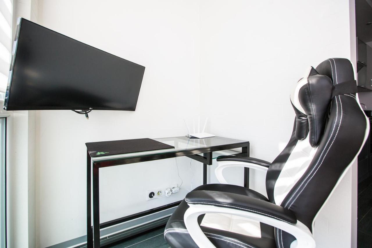 Brand New Relaxing Place In Nice Neighbourhood Lviv Luaran gambar